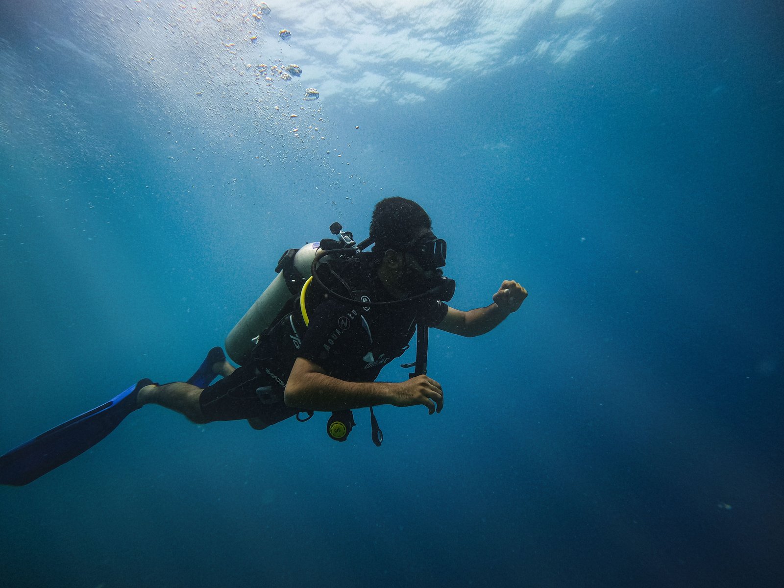 Diving courses and training
